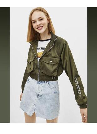 Жіноча ветровка bershka