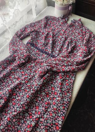 Платье в цветочный принт 8