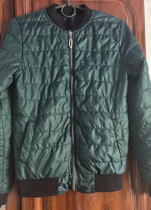 Курточка весенняя/осенняя