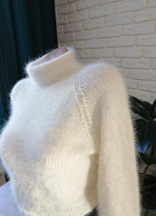 Шикарний светр з ангори3 фото