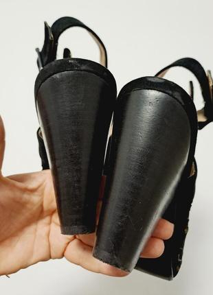 Босоножки закрытые черные на устойчивом каблуке5 фото