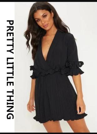 В наличии брендовое 👗 платье на запах плиссе prettylittlethings этикетка