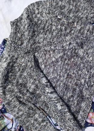 Вязаный свитер с открытой спиной2 фото