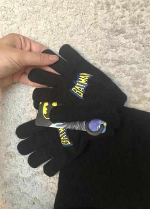Набор шапка и варежки batman4 фото