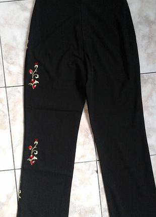 Штани з розкішною вишивкою раз. 40-42