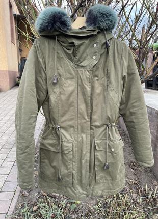 Зимняя куртка, теплая и легкая.2 фото