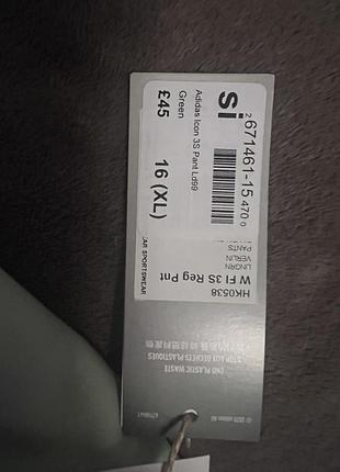 Спортивные штаны фирмы adidas.3 фото