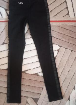 Брюки черные