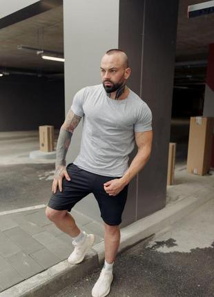 Кепка бейсболка чоловіча  комплект футболка + шорты