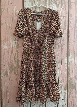 Плаття в квіти