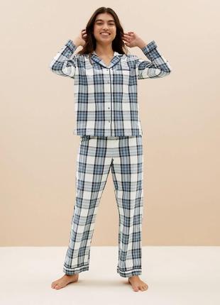 Стильна нова піжама в клітинку