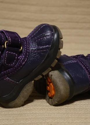 Комбіновані зимові фірмові чобітки фіолетового кольору skofus данія 20 р.