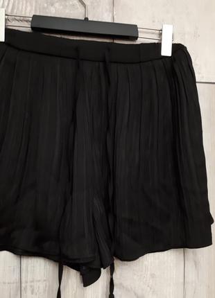 Zara шорты плиссе черные легкие короткие p s m2 фото
