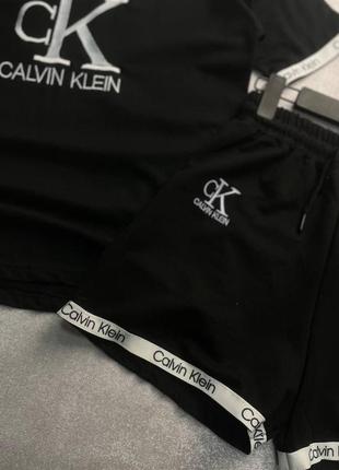 Женский костюм calvin klein3 фото