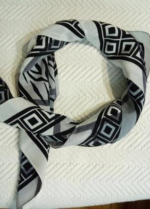 Шелковый платок на шею