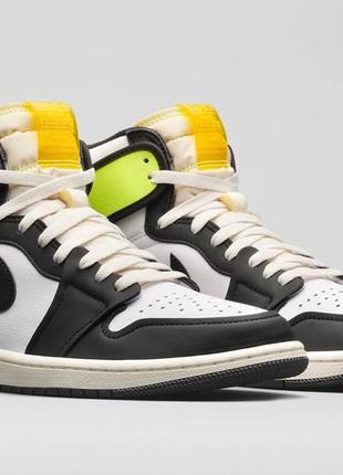 Кросівки nike air jordan retro 1 high volt5 фото