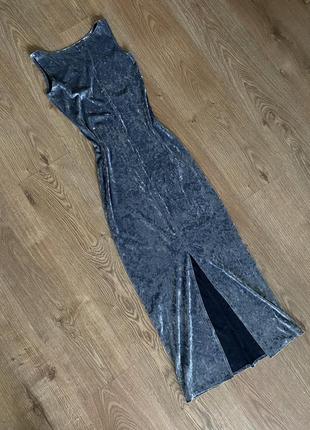 Серое серебряное бархатное платье макси2 фото