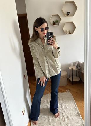Дуже гарна оверсайз блуза з кружевом