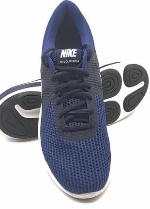 Оригінальні чоловічі кросівки nike revolution43 фото