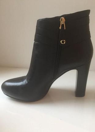 Черевики guess 2