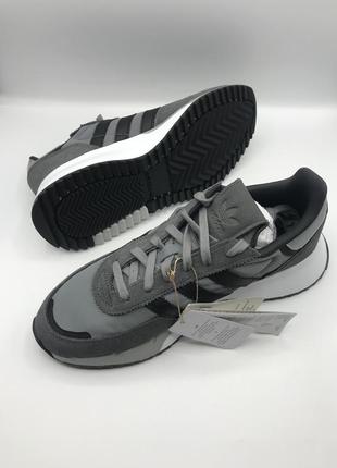 Оригінальні кросівки adidas retropy f23 фото