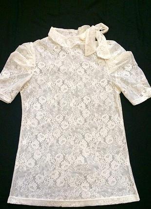 Фирменная кружевная блузочка,блуза bershka+подарок красивый ремешок