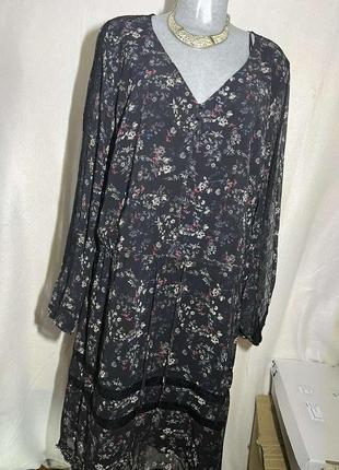 Женское платье, легкое, свободное, на длинный рукав с гипюровой вставкой, низ красиво отделан1 фото