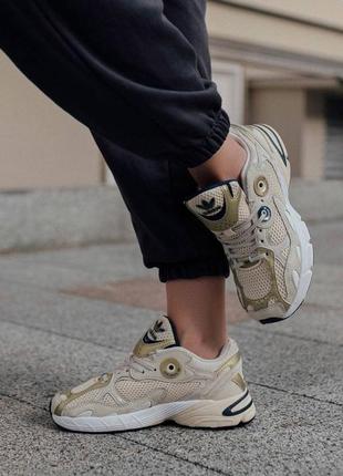 Жіночі кросівки adidas astir originals gold