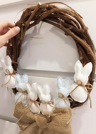 Весенний декор пасхальный венок с зайчиками