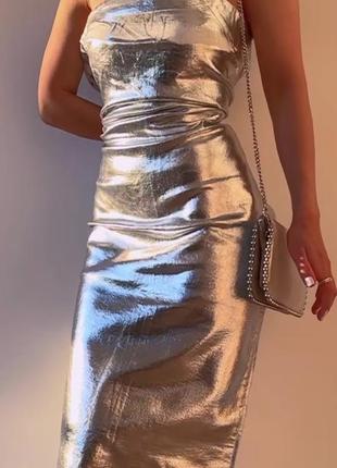 Серебряное миди платье zara с разрезом туфли серебро оригинал3 фото