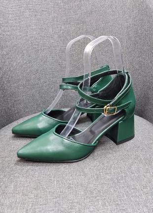 Екслюзивні туфлі з італійської шкіри та замші жіночі на підборах3 фото