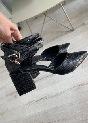 Эксклюзивные туфли из итальянской кожи и замши женские на каблуке3 фото
