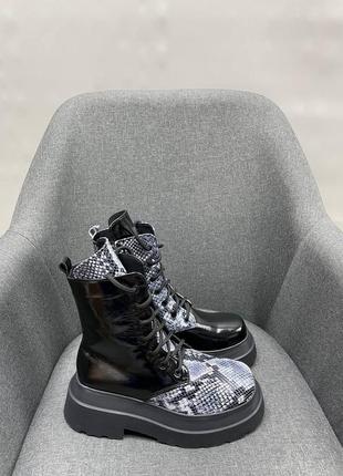 Эксклюзивные ботинки из итальянской кожи и замши женские на платформе6 фото
