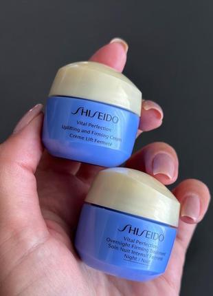 Універсальний крем з ліфтінговим ефектом vital perfection uplifting & firming cream
