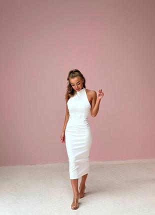 Платье с горлом и открытой спиной5 фото