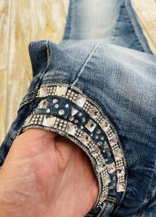 Круті стильні вишукані італійські джинси в камінні та стразах justor оригінал хs-s3 фото