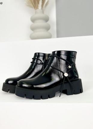 Базовые ботинки, черные, натуральная лакированная кожа, деми/зима