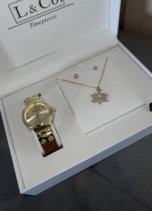 Женские часы