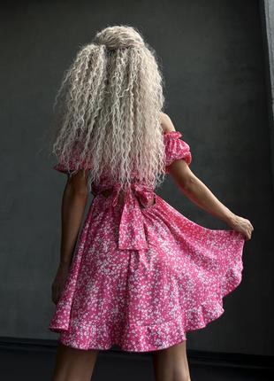 Сукня з відкритою спиною та бантиком літня коротка рожева2 фото