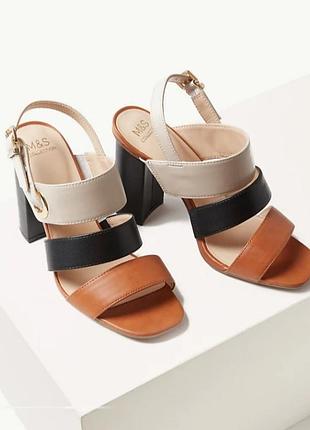 Стильные босоножки от m&s7 фото