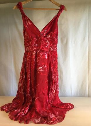 Платье oasis красное из тонкого шелка.1 фото