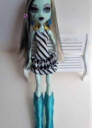 Лялька монстер хай фрэнки штейн она живая monster high frankie stein2 фото