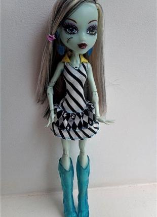 Лялька монстер хай фрэнки штейн она живая monster high frankie stein5 фото