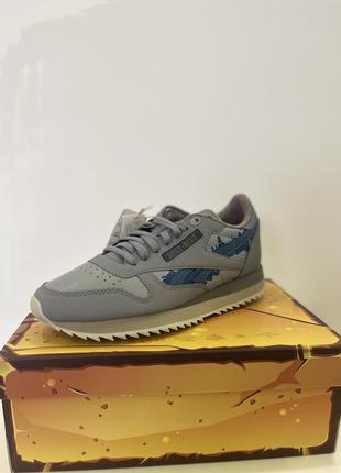 Кроссовки reebok jurassic world classic leather ripple grey hq62532 фото