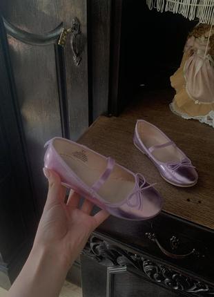 Новые туфли на девочку брендовые вечерние балетки розовые фиолетовые лаковые новые h&amp;m2 фото