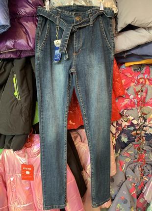 Джинсы на девочку. турция