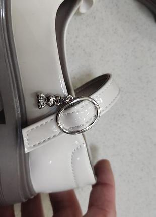 Туфлі для дівчинки