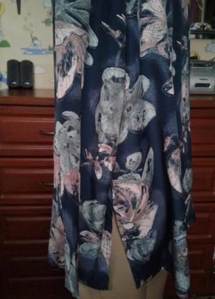 Шикарная блуза в цветы с двумя способами носки воротника 52-54р2 фото