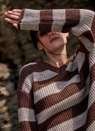 Джемпер жіночий в смужку подовжений джемпер з v вирізом якісний смугастий пуловер з мохера2 фото