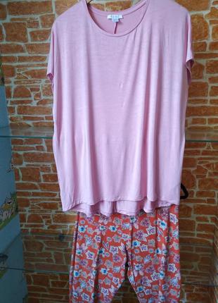 Комплект пижама l-xl размер футболка + бриджи сборный